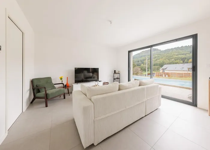 Maison De Maud - Piscine Privee Ydes