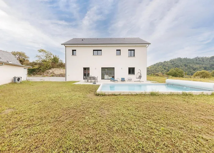 Holiday home Maison De Maud - Piscine Privee Ydes